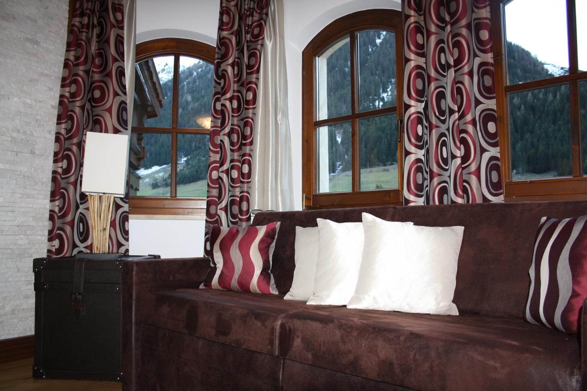 Alpinlounge Raetia Appartements Ischgl Oda fotoğraf